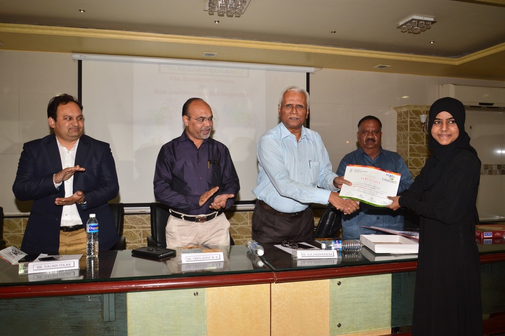 Azadi-70-Winner-drawing-competition_1000x665-1